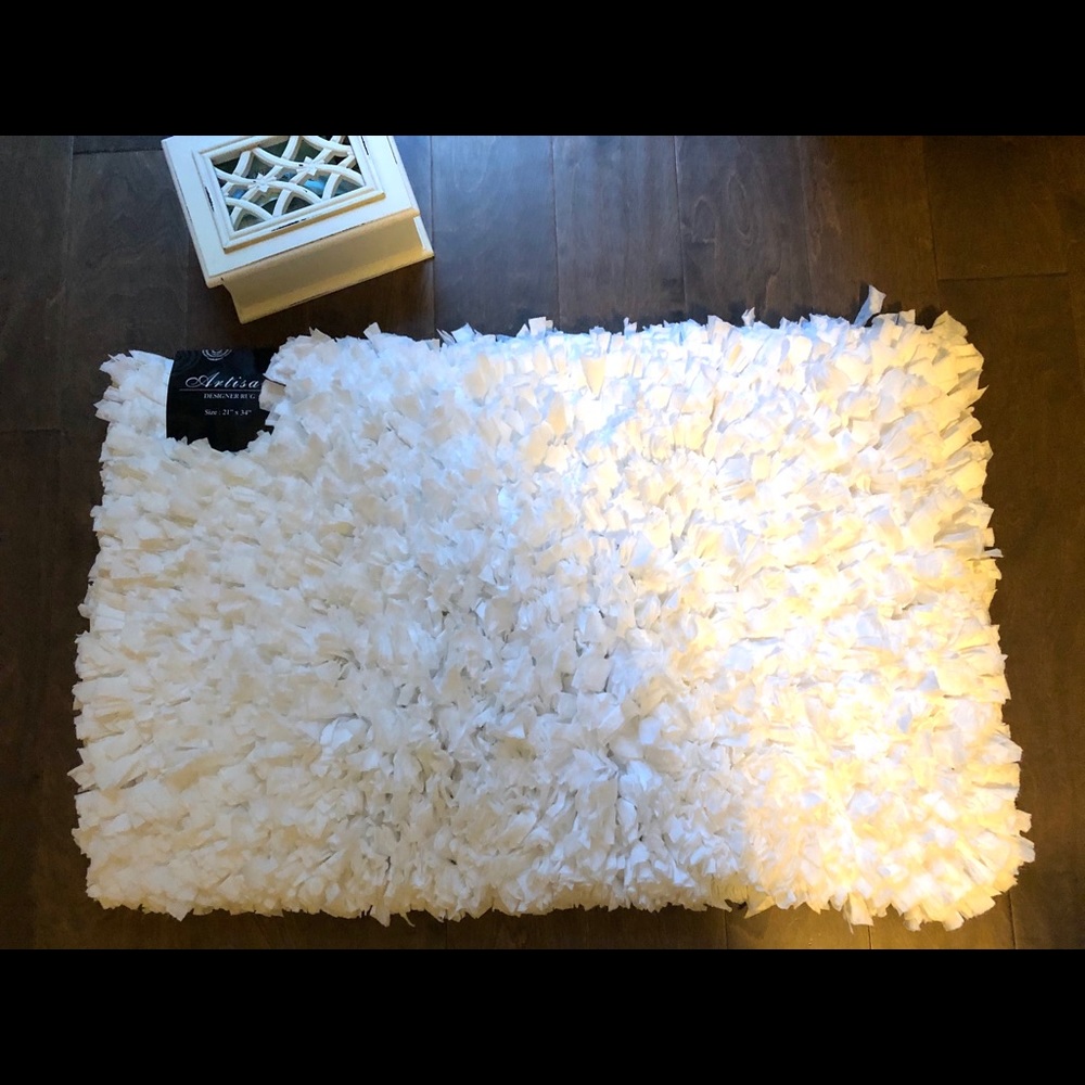 Artisan Designer Floor Mat. White Cotton Soft21x34